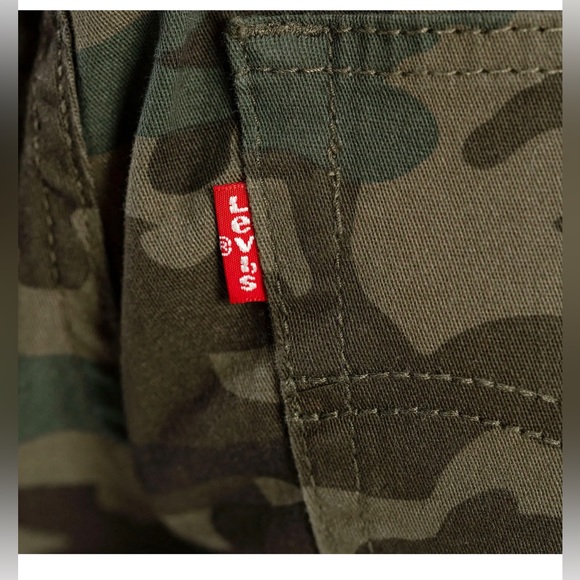 Levi's Twill Jogger Pants Forest Camo Boy's/Girl’s Sz 8 & 12 MSRP$42 - Picture 5 of 8